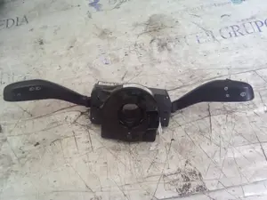 Foto de MANDO MULTIFUNCION SEAT IBIZA (6L1) referencia 6Q0953503CE