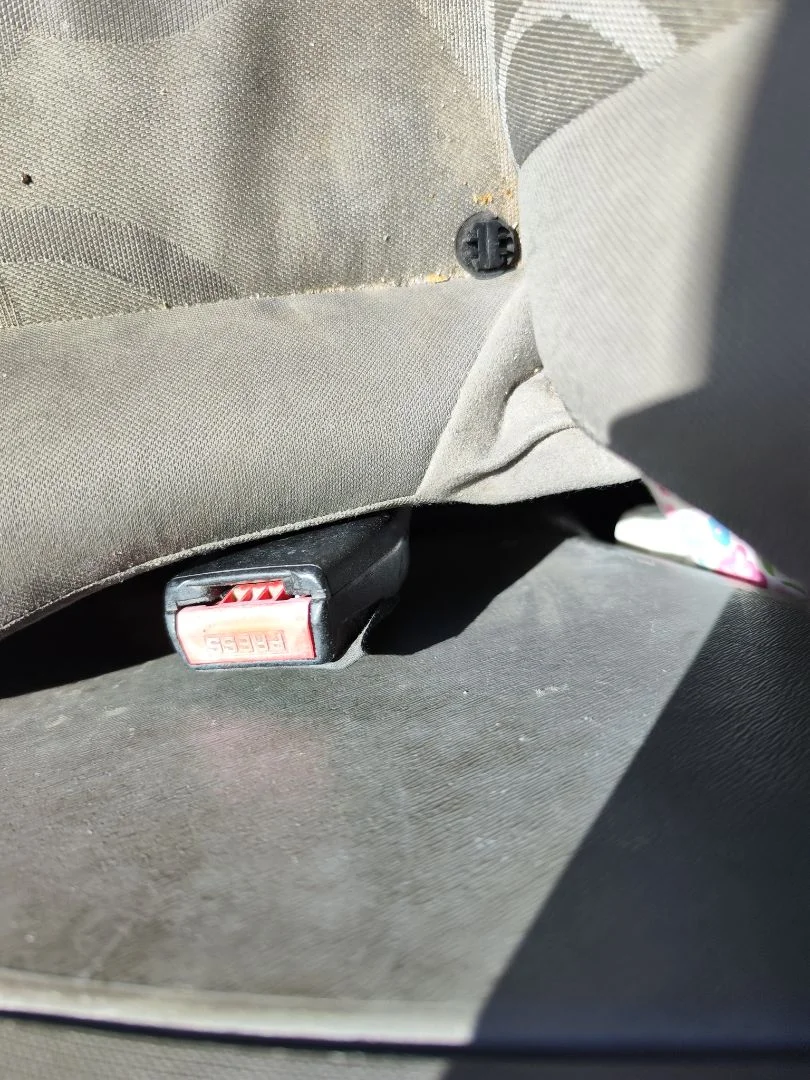 Foto de PRETENSOR AIRBAG DERECHO RENAULT KANGOO II (F/KW0) 1.5 dCi Diesel CAT (86 CV / 63 KW)