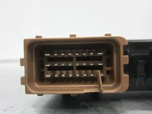 Foto de MODULO ELECTRONICO PEUGEOT 407 COUPÉ 2.7 HDi FAP CAT (UHZ / DT17TED4) (204 CV / 150 KW) referencia 9650281980 foto 3