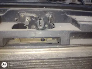Foto de CERRADURA CAPO AUDI A6 BERLINA (4B2) 1.9 TDI (131 CV / 96 KW)