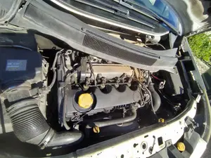 Foto de SOPORTE MOTOR IZQUIERDO OPEL ZAFIRA B 1.9 CDTI (120 CV / 88 KW)