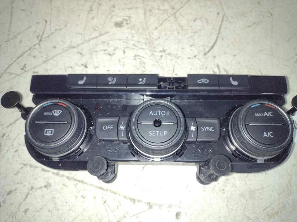 Foto de MANDO CLIMATIZADOR VOLKSWAGEN GOLF VII (5G1/BE1) 2.0 TDI (184 CV / 135 KW) referencia 5G0907044AA