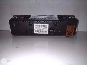 Foto de PANTALLA MULTIFUNCION CITROEN C3 1.6 16V (120 CV / 88 KW) referencia 98037778XT foto 4