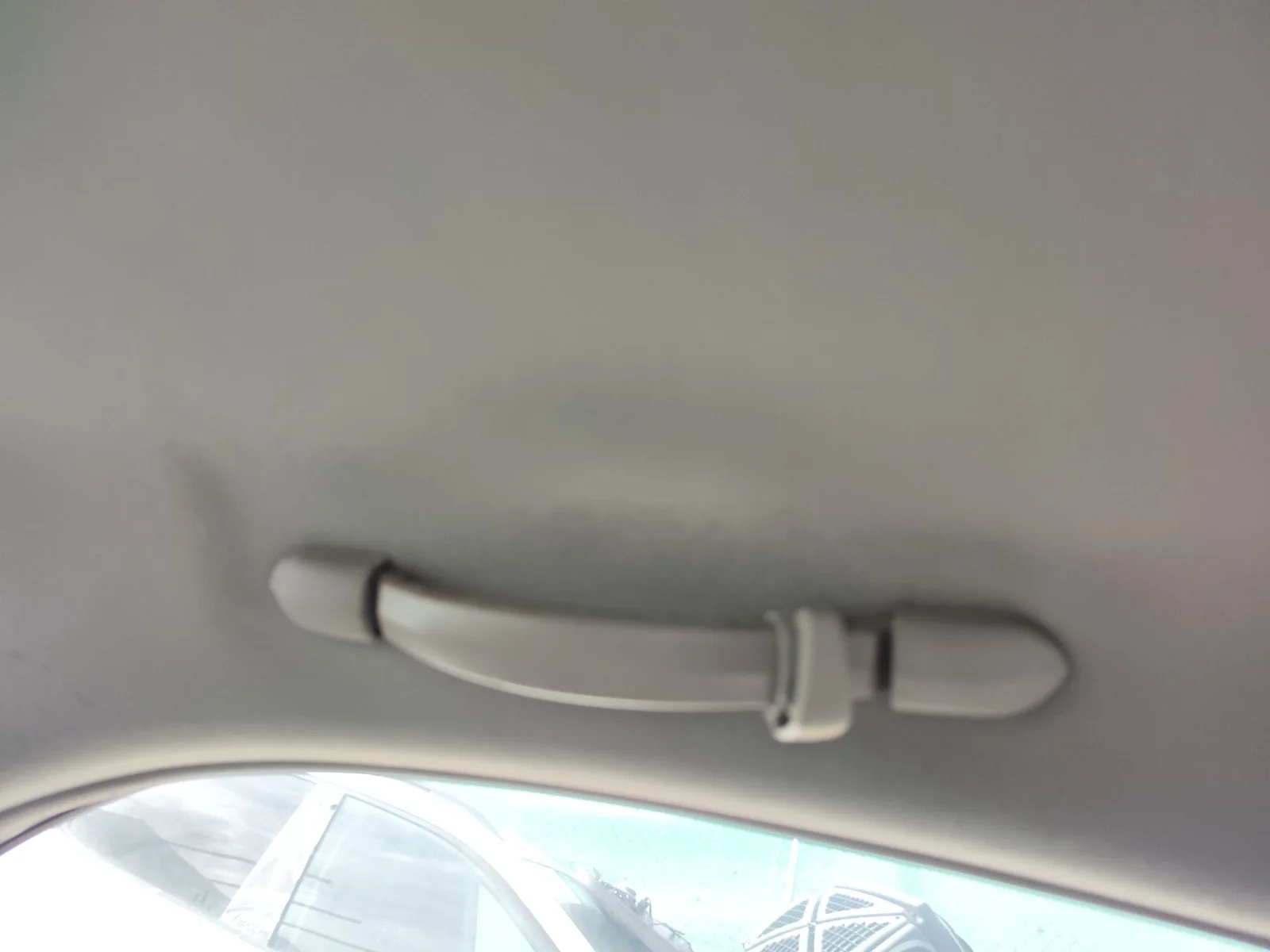 Foto de ASIDERO TECHO TRASERO IZQUIERDO KIA CERATO (LD) 1.5 CRDi (102 CV / 75 KW) referencia 85342D4100