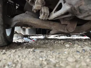 Foto de BRAZO SUSPENSION TRASERO IZQUIERDO LAND ROVER RANGE ROVER (LM) 4.4 V8 CAT (306 CV / 225 KW)