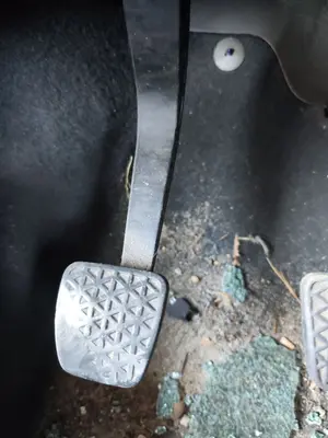 Foto de PEDAL EMBRAGUE OPEL ZAFIRA A 1.6 16V (101 CV / 74 KW)