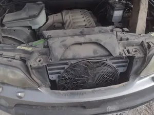 Foto de PANEL FRONTAL BMW SERIE X5 (E53) 3.0 Turbodiesel CAT (218 CV / 160 KW)