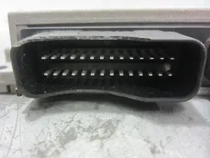 Foto de CENTRALITA MOTOR UCE PEUGEOT 206 1.6 16V CAT (109 CV / 80 KW) referencia 9643218980 foto 4