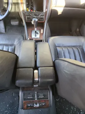 Foto de CONSOLA CENTRAL AUDI A8 (D2) 4.2 V8 40V (310 CV / 228 KW) referencia 4D1863241 foto 3