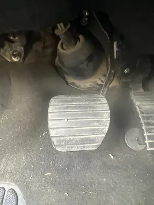 Foto de POTENCIOMETRO PEDAL RENAULT LAGUNA II (BG0) 2.0 (135 CV / 99 KW) referencia 8200725724 foto 4