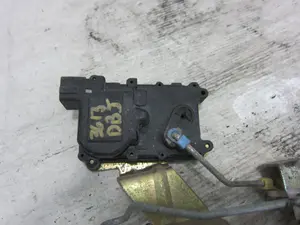 Foto de CERRADURA PUERTA DELANTERA IZQUIERDA CHEVROLET MATIZ (2004) 0.8 CAT (52 CV / 38 KW) foto 7