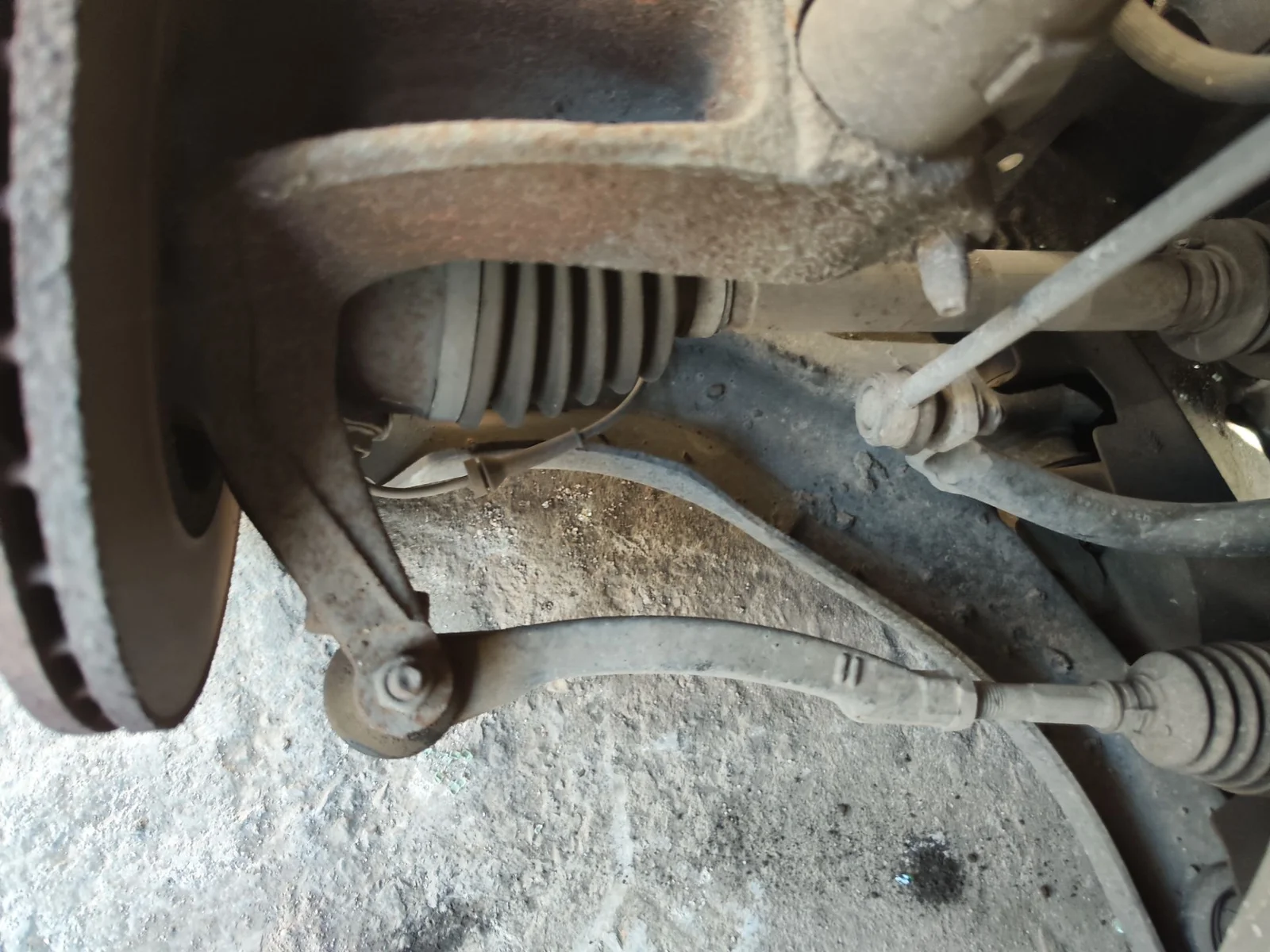 Foto de BRAZO SUSPENSION DELANTERO DERECHO RENAULT SCENIC II (JM) 1.5 dCi Diesel (106 CV / 78 KW)