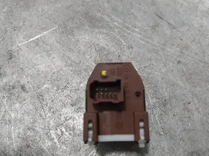 Foto de MANDO RETROVISOR AUDI A4 AVANT (8E) 2.5 V6 24V TDI (163 CV / 120 KW) referencia 4D0959565 foto 2