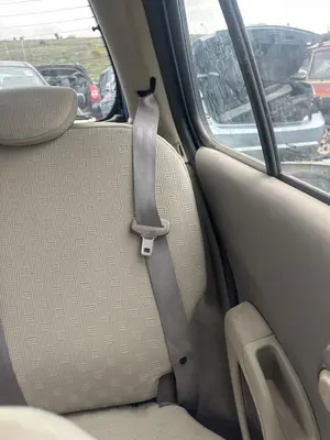 Foto de CINTURON SEGURIDAD TRASERO IZQUIERDO NISSAN MICRA (K12E) 1.2 CAT (65 CV / 48 KW)