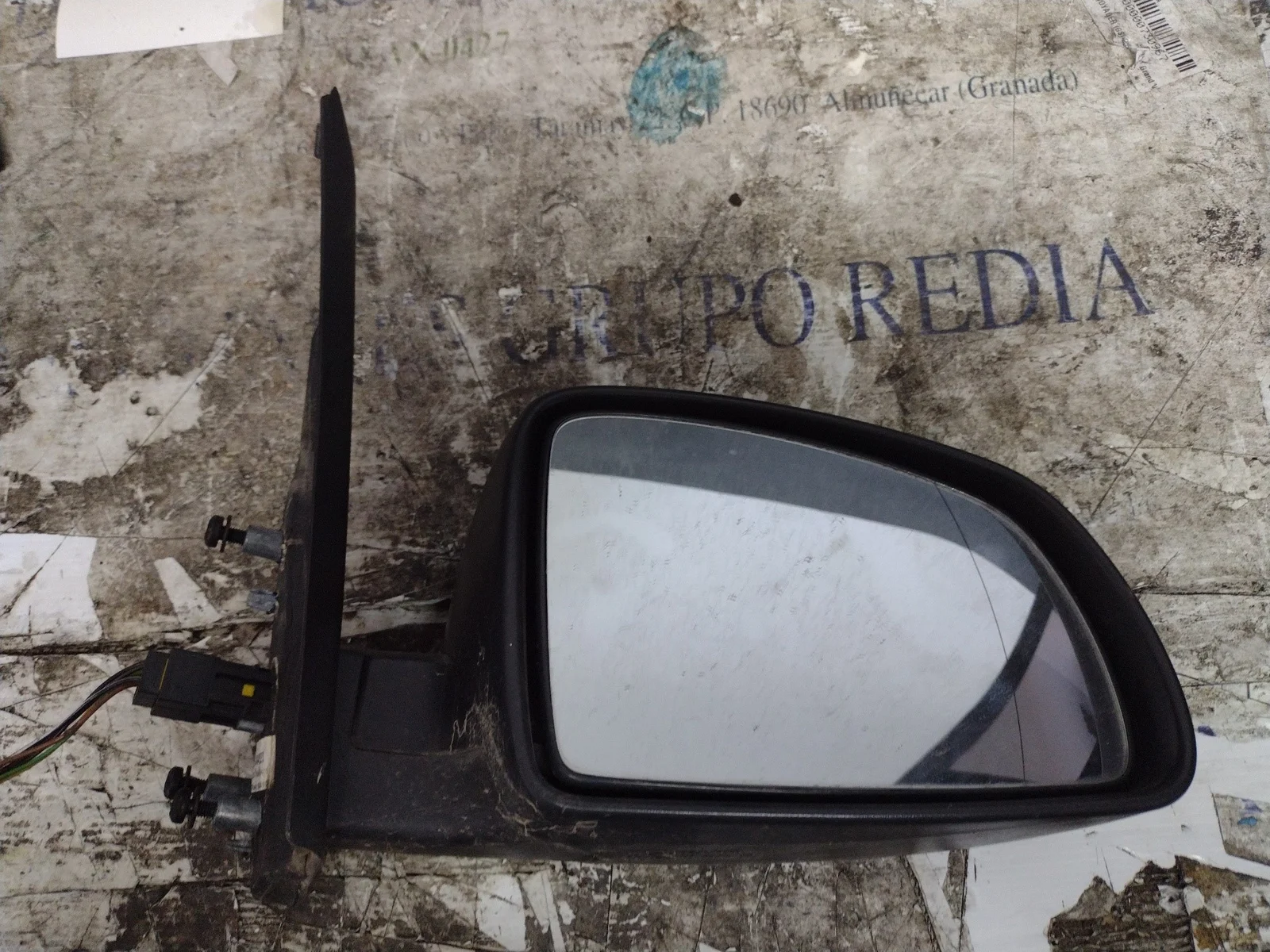 Foto de RETROVISOR DERECHO OPEL MERIVA 1.6 CAT (Z 16 SE / L55) (87 CV / 64 KW) referencia 93494523