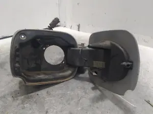 Foto de TAPA EXTERIOR COMBUSTIBLE RENAULT CLIO III 1.5 dCi Diesel (68 CV / 50 KW) referencia 8200383466