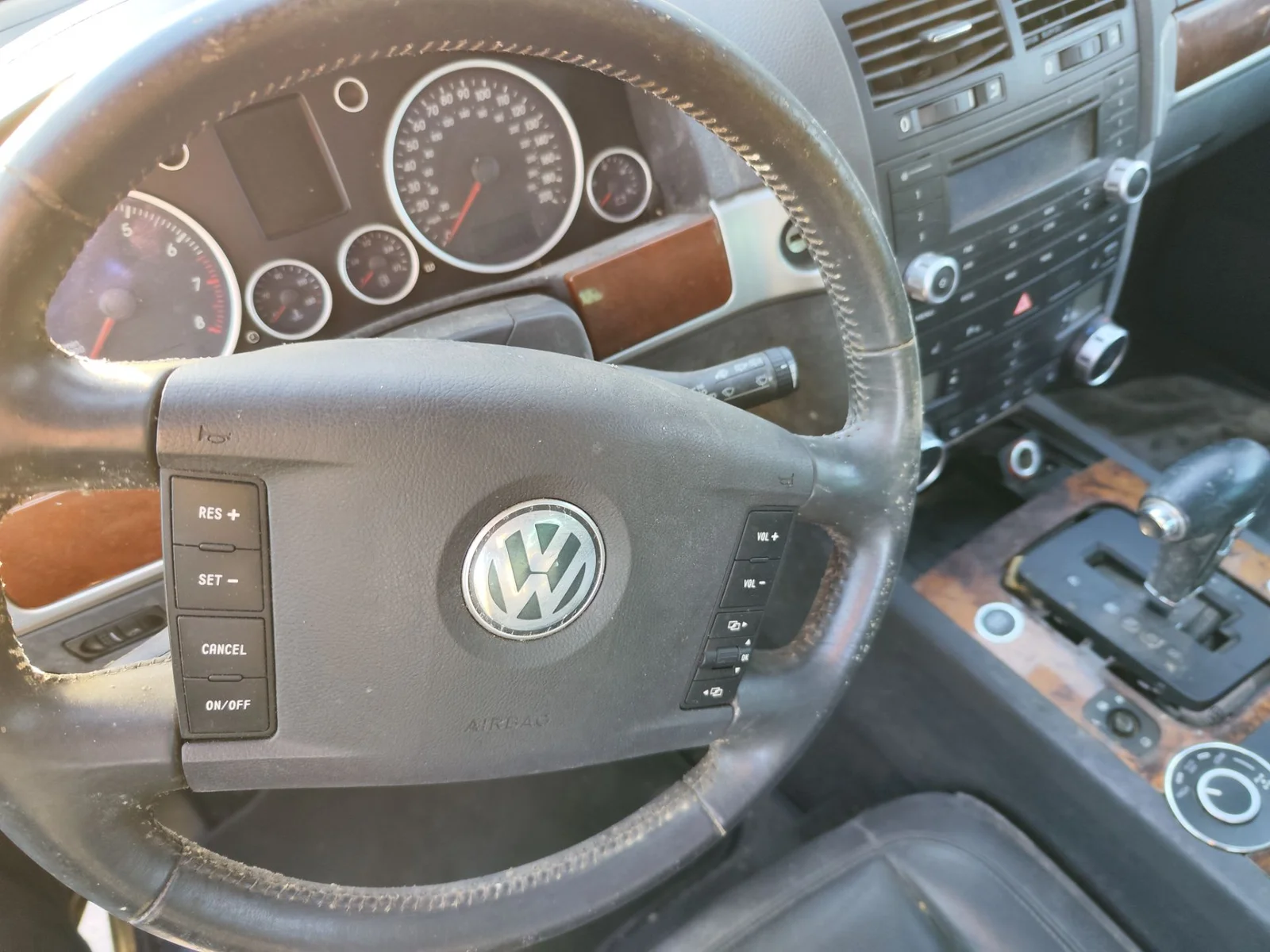 Foto de AIRBAG DELANTERO IZQUIERDO VOLKSWAGEN TOUAREG (7L6) 4.2 V8 32V FSI (350 CV / 257 KW)