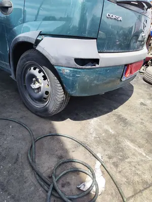 Foto de PARAGOLPES TRASERO OPEL CORSA C 1.2 16V CAT (Z 12 XE / LW4) (75 CV / 55 KW) referencia 9196977 foto 4