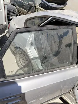 Foto de LUNA TRASERA DERECHA HYUNDAI ELANTRA (XD) 2.0 CRDi CAT (113 CV / 83 KW)