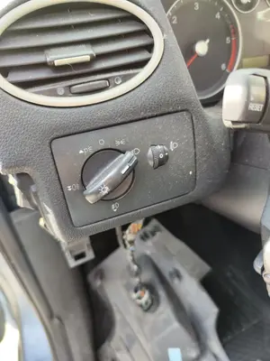 Foto de MANDO LUCES FORD FOCUS C-MAX (CAP)(2003) 1.8 TDCi Turbodiesel CAT (116 CV / 85 KW) referencia 1318961
