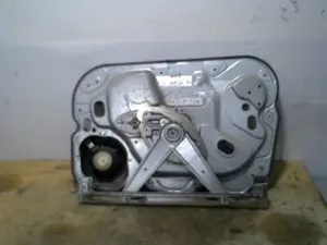 Foto de ELEVALUNAS DELANTERO IZQUIERDO FORD FOCUS BERLINA (CAP) 1.6 TDCi CAT (109 CV / 80 KW) referencia 4M51A045H17 foto 3