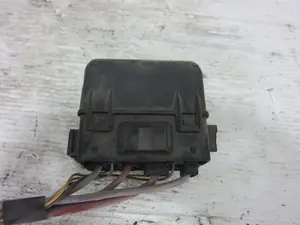 Foto de CAJA RELES / FUSIBLES RENAULT MODUS I 1.5 dCi Diesel (82 CV / 60 KW) referencia 8200222933 foto 2