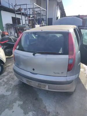 Foto de PORTON TRASERO FIAT II PUNTO (188) BERLINA 1.2 CAT (60 CV / 44 KW) referencia 0046773217