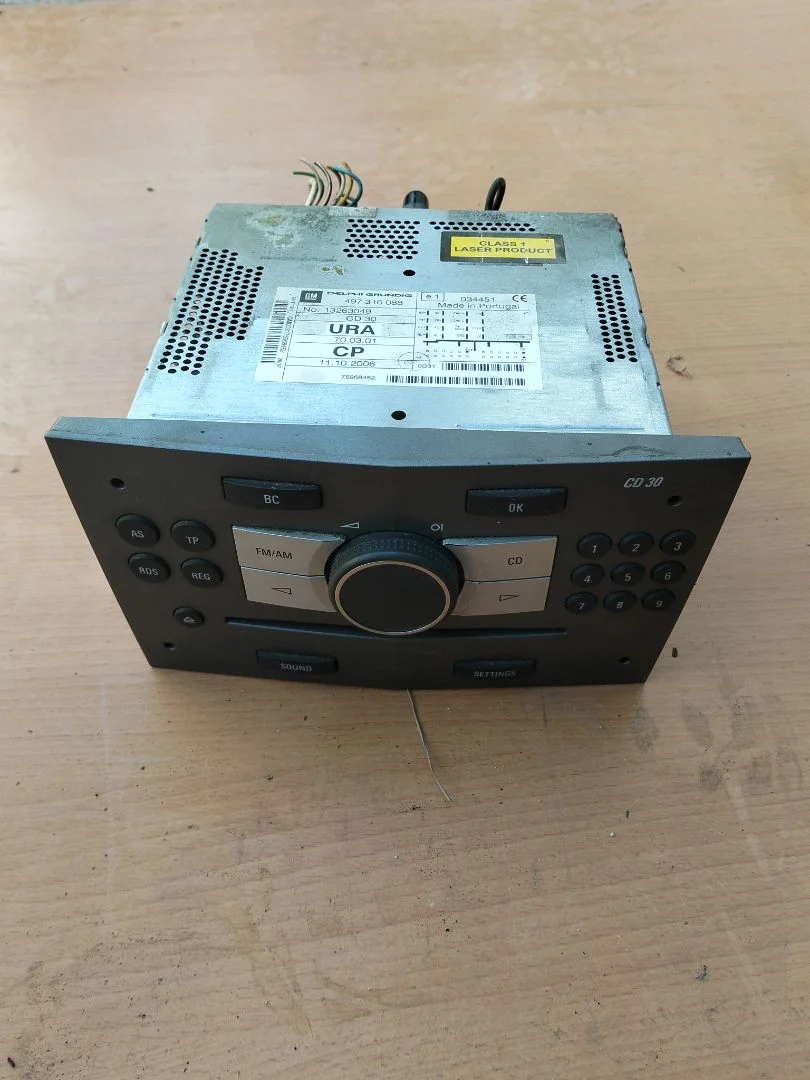 Foto de SISTEMA AUDIO / RADIO CD OPEL ZAFIRA B 1.9 CDTI (120 CV / 88 KW) referencia GM0D3175968452