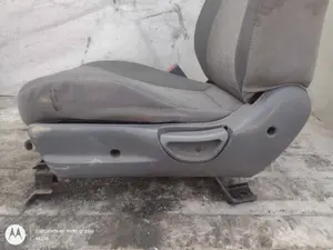 Foto de ASIENTO DELANTERO IZQUIERDO FORD TOURNEO CONNECT (TC7) 1.8 TDCi CAT (75 CV / 55 KW) foto 6