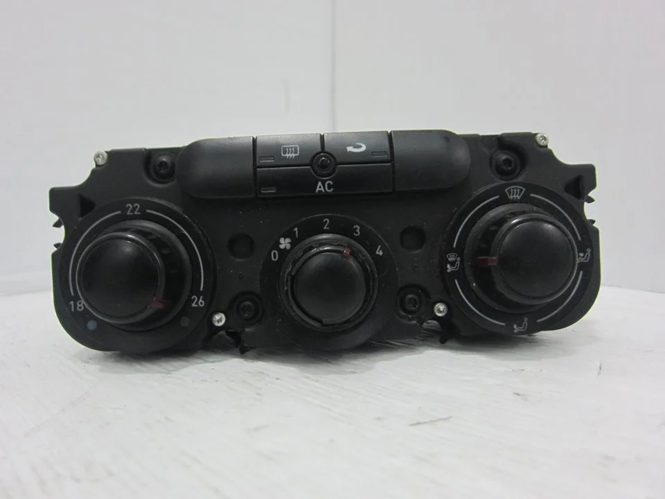 Foto de NO IDENTIFICADO SEAT TOLEDO (5P2) 1.9 TDI (105 CV / 77 KW)