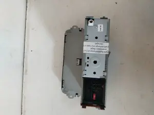 Foto de SISTEMA AUDIO / RADIO CD VOLKSWAGEN GOLF III (1H1)(11.1991) 1.9 TDI (110 CV / 81 KW) referencia 27505050VLCD foto 2