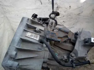 Foto de CAJA CAMBIOS RENAULT MEGANE III BERLINA 5P 1.2 TCE (132 CV / 97 KW) referencia TL4068 foto 2
