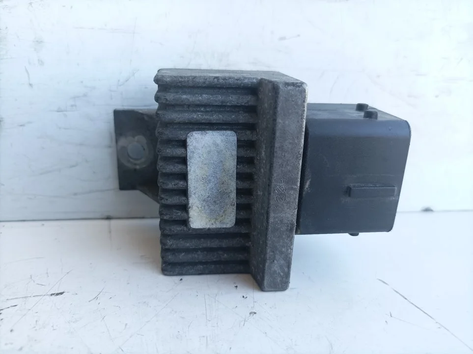 Foto de CAJA PRECALENTAMIENTO CITROEN XSARA PICASSO 2.0 HDi CAT (RHY / DW10TD) (90 CV / 66 KW) referencia 9640469680