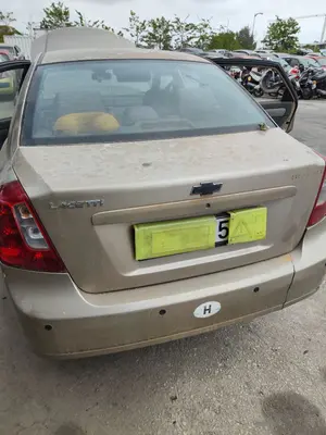 Foto de PORTON TRASERO CHEVROLET LACETTI 1.6 CAT (109 CV / 80 KW) referencia 96474985