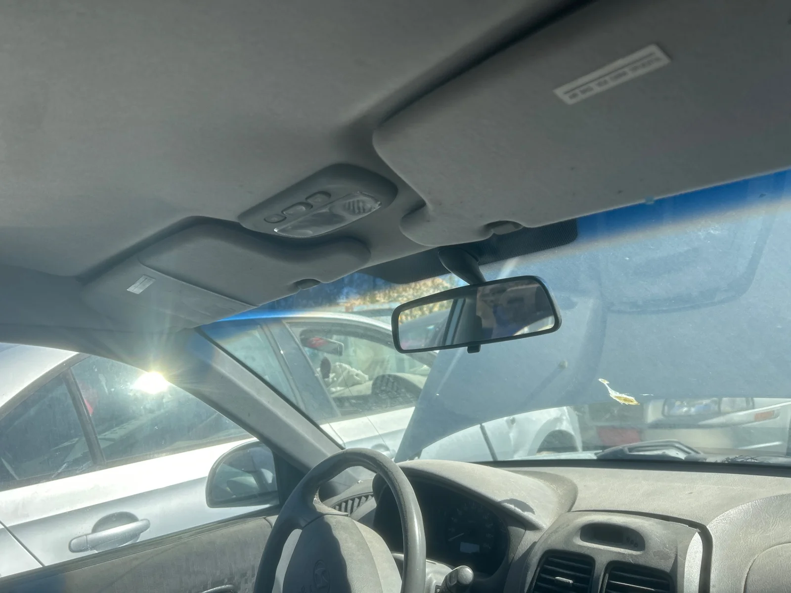 Foto de PARASOL IZQUIERDO HYUNDAI ACCENT (LC) 1.5 CRDi CAT (82 CV / 60 KW)