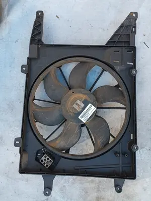 Foto de ELECTROVENTILADOR RENAULT SCENIC I (JA...) 1.9 dTi Diesel (80 CV / 59 KW) referencia 8200065257 foto 2
