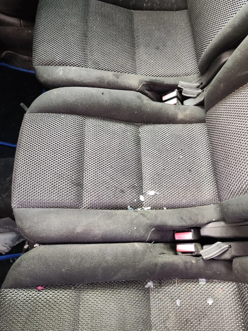 Foto de ASIENTO TRASERO MEDIO PEUGEOT 307 BREAK/ SW (S2) 2.0 16V HDi FAP CAT (RHR / DW10BTED4) (136 CV / 100 KW)
