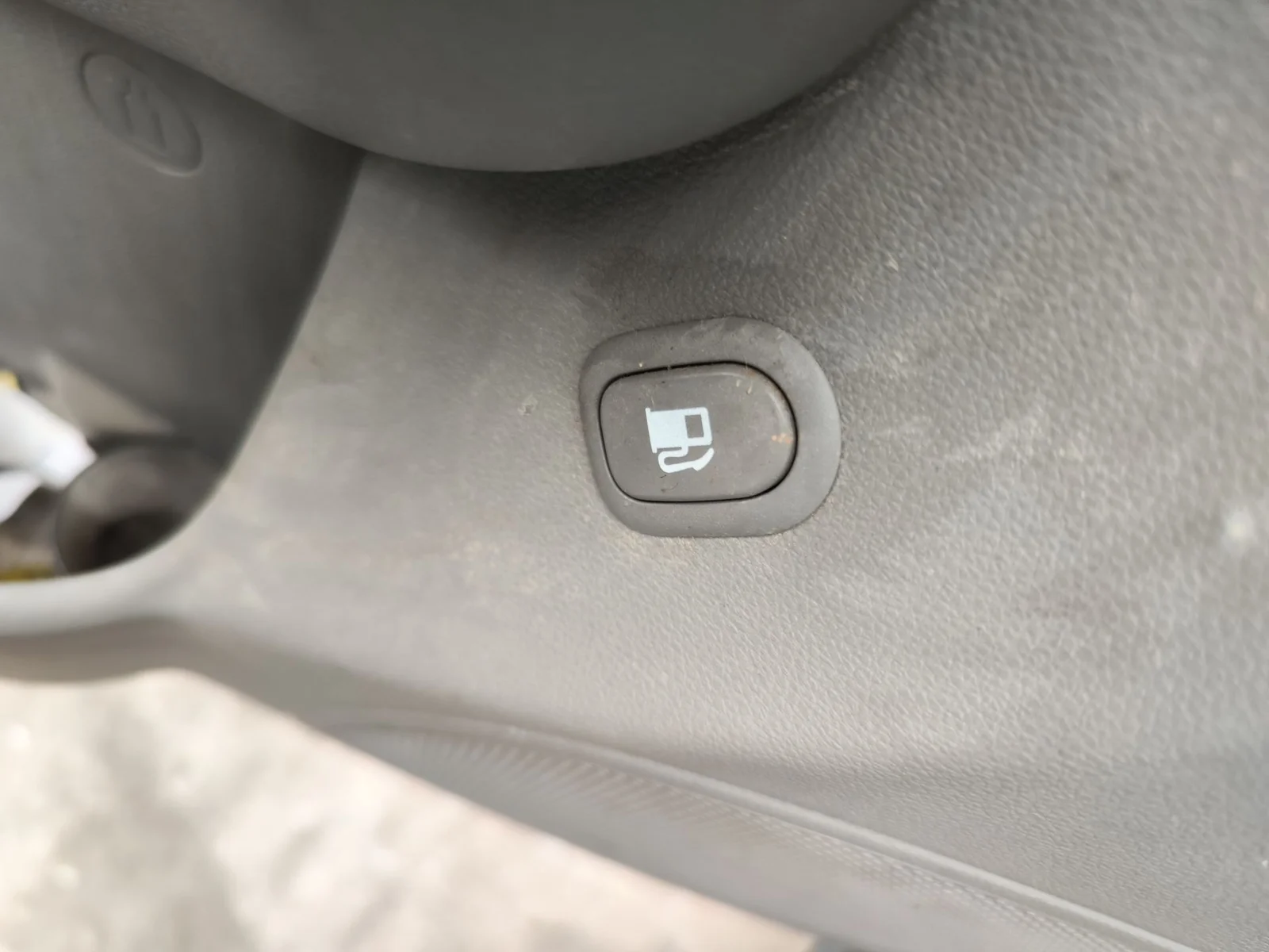Foto de INTERRUPTOR KIA CARNIVAL 2.9 CRDi CAT (185 CV / 136 KW)