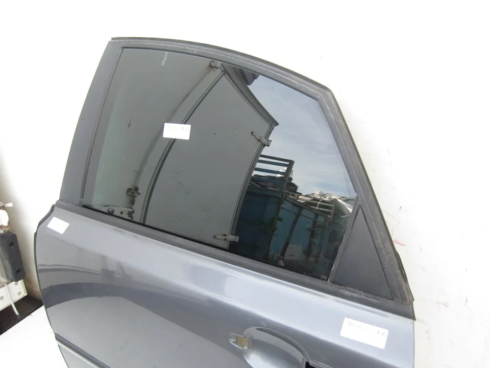 Foto de LUNA TRASERA IZQUIERDA VOLVO S40 BERLINA 2.5 20V Turbo CAT (220 CV / 162 KW) referencia 43R001105