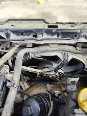 Foto de RADIADOR AGUA OPEL CORSA C 1.2 16V CAT (Z 12 XEP / LB4) (80 CV / 59 KW)