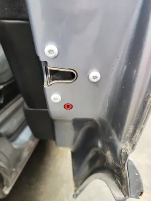Foto de CERRADURA PUERTA TRASERA DERECHA OPEL ZAFIRA A 2.0 DTI (101 CV / 74 KW)