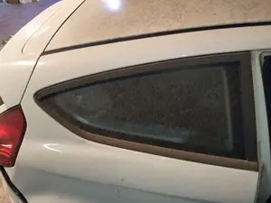 Foto de LUNA CUSTODIA TRASERA DERECHA FORD FIESTA (CNN)