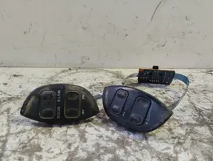 Foto de MANDO VOLANTE CITROEN XSARA PICASSO 1.6 16V HDi (90 CV / 66 KW) referencia 15709801
