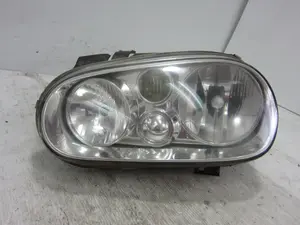 Foto de FARO IZQUIERDO VOLKSWAGEN GOLF IV BERLINA (1J1)(10.1997) 1.6  (101 CV / 74 KW) referencia 15014500