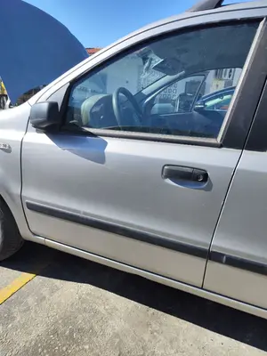 Foto de PUERTA DELANTERA IZQUIERDA FIAT II PANDA (169) 1.2 CAT (60 CV / 44 KW)