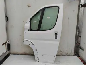 Foto de PUERTA DELANTERA IZQUIERDA PEUGEOT BOXER (333/335) FURGÓN TECHO ELEVADO BAT.4035MM 3.0 HDI FAP CAT (146 CV / 107 KW) foto 5