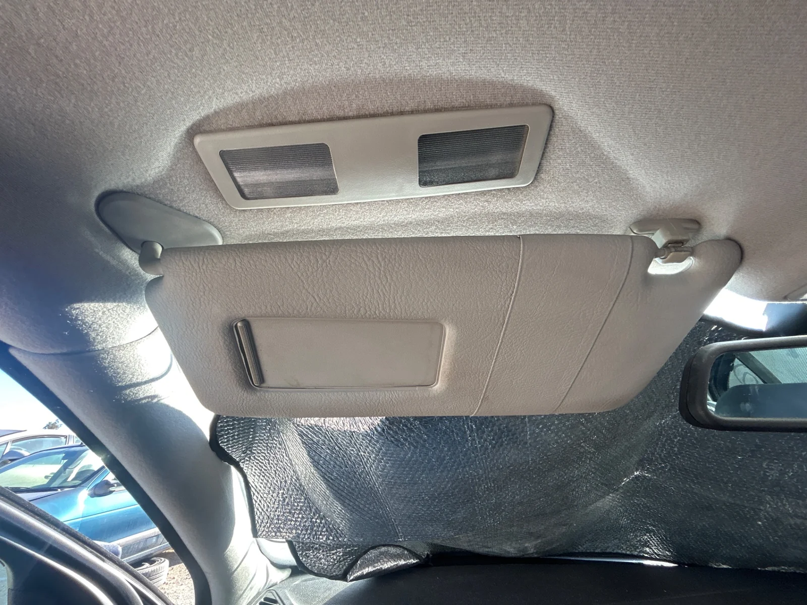 Foto de PARASOL IZQUIERDO BMW SERIE 5 TOURING (E39) 2.0 24V (150 CV / 110 KW)