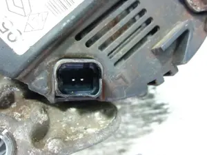 Foto de ALTERNADOR RENAULT CLIO II FASE I (B/CB0) referencia 2542422C foto 2
