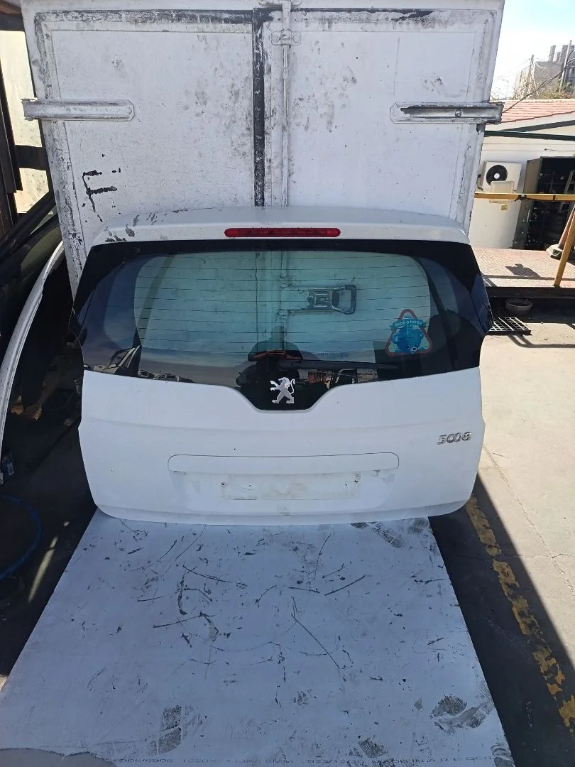 Foto de PORTON TRASERO PEUGEOT 5008 1.6 HDi FAP (112 CV / 82 KW)
