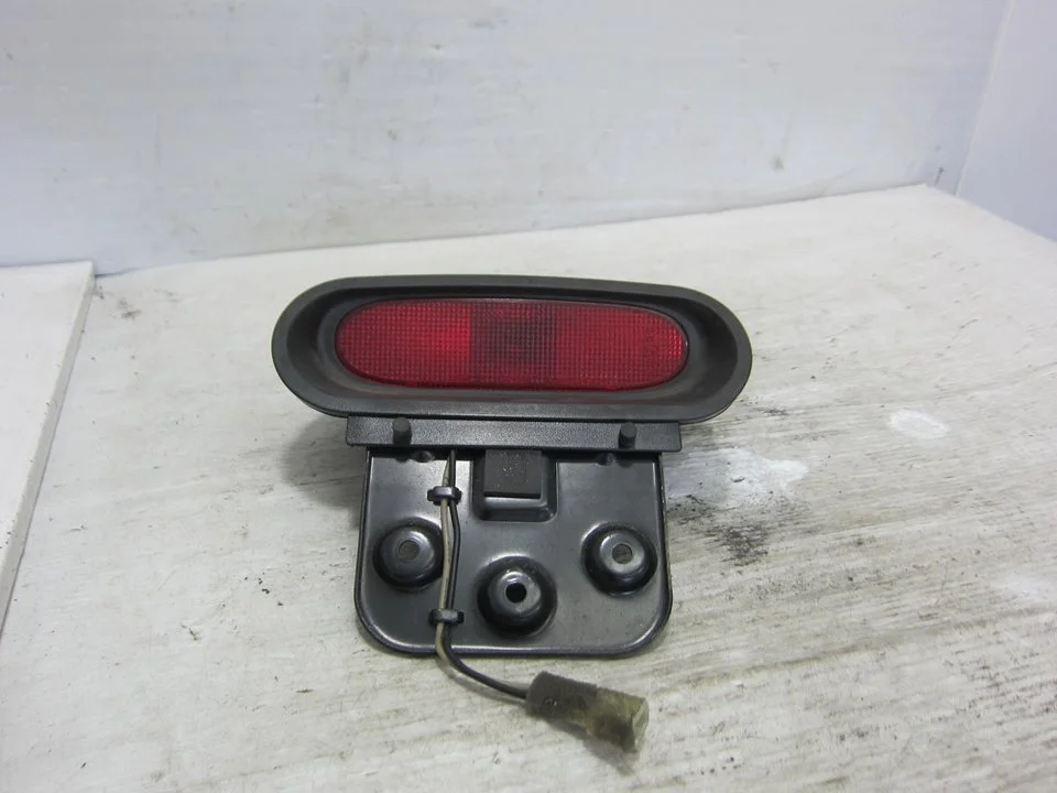 Foto de LUZ CENTRAL DE FRENO CHEVROLET MATIZ (2004) 0.8 CAT (52 CV / 38 KW) referencia 1041497